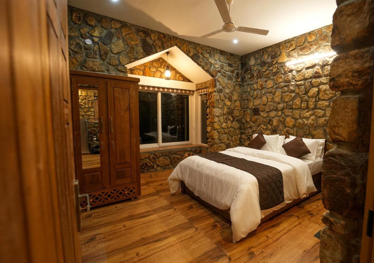 Tiyans Stone Castle Private Tea By Voye Homes Villa Vagamon