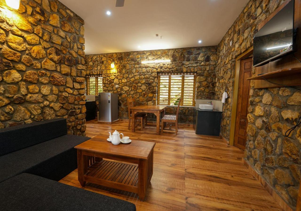Tiyans Stone Castle Private Tea By Voye Homes Villa Vagamon